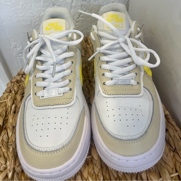 Nike Air Force 1 - Picture 7 of 10